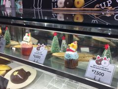 -LINE FRIENDS Garosu-gil Flagship Store