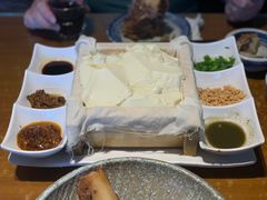一块豆腐-95号酱骨·一块豆腐(展春园西路店)