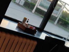 -必胜客(WOW中央公园店)