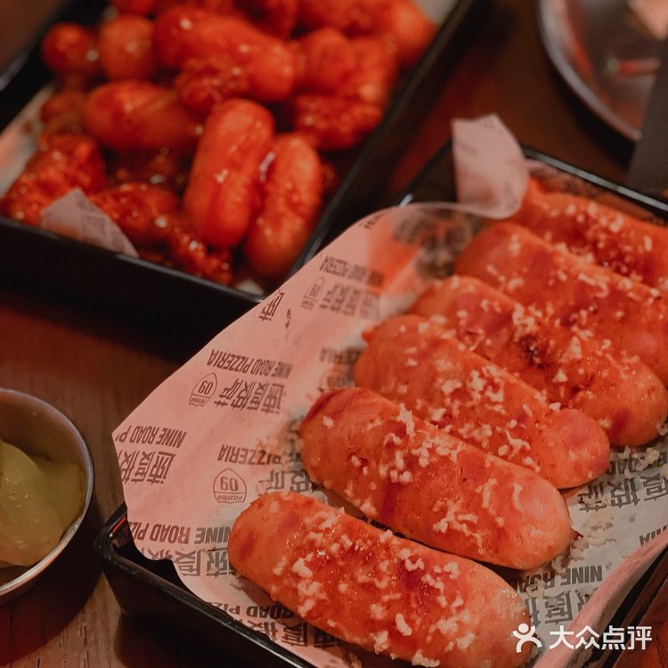 必食榜拔草系列😘黑松露鹅肝披萨 你吃过没?😉