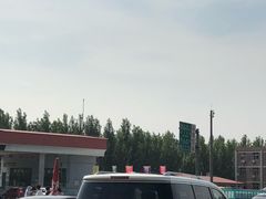 -中国石化滦州服务区（北京方向）加油站