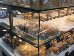 -新月蛋糕西点专卖店(大麦街店)