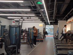 -乐刻运动健身(同曦假日百货店)