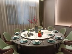 -楚韵小镇·宜昌肥鱼(虹桥国际店)