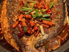 -鸣记脆皮烤鱼·海鲜烤鱼(三八广场店)