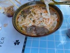 -肇兴特色牛肉粉