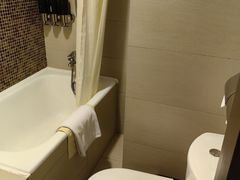 -香港华美达海景酒店