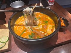-银米·云南传统过桥米线(双廊黑金冠店)
