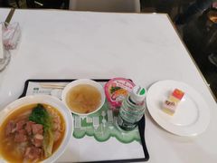 -南航明珠v2头等舱公务舱休息室