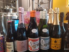 -HUZI虎滋精酿餐吧(京西大悦城店)