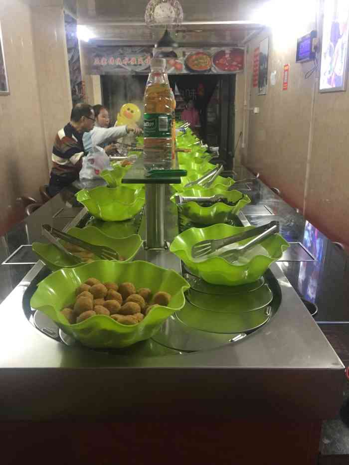 旋转小火锅-"位置:恒丰步行街负二楼美食城;环境:美."-大众点评移动版