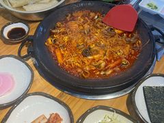 -红辣椒八爪鱼特色韩国料理专门店(远景路旗舰店)