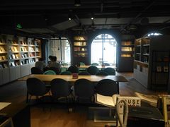 -光海书局(南京东路第一百货店)