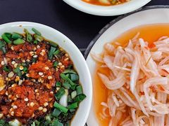 -周良天山牛杂城(天山路总店)