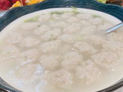 小船鱼丸汤-小船渔村•大连菜•大连焖鱼(明泽街店)