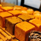 为了这口面包我顶着41度高温跑了大半个洛阳