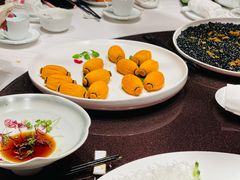猫山王榴莲酥-东富酒家(龙湖西溪天街店)