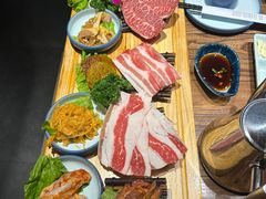 -明洞阿姨·韩式酱蟹烤肉·创意料理(三元桥店)