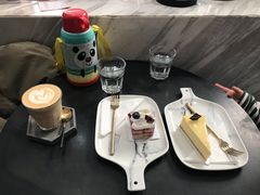 -UNI UNI(环亚凯瑟琳店)