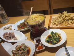 -关东小磨东北菜(上海长风大悦城店)
