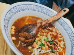 -魔都三兄弟酸辣粉·蘸卤炸串(虹桥万科店)