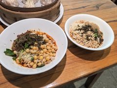 重庆豌杂面-诚铭记·虾仁汤包·成都小吃(融创店)