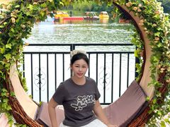-王府井奥莱棋盘山小镇