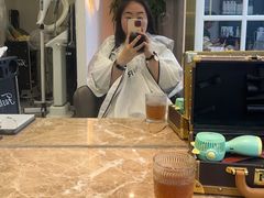 -天空之镜眼镜店蔡司依视路授权店(天通苑店)