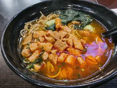 辣肉汤面-大龙汤包