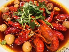 -临界音乐酒馆·小龙虾·江湖菜(华熙LIVE·鱼洞店)