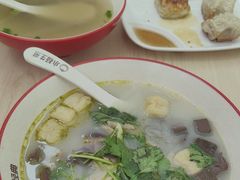 -小杨生煎(金山百联购物中心3楼店)