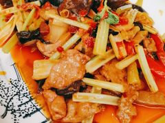泡椒仔姜鲜牛肝-伊兰麒兰馨园·川菜·清真馆(339电视塔店)