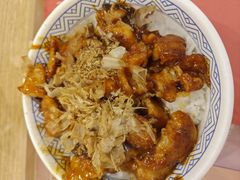 板烧辛麻鸡肉饭-吉野家(吉野家冰山慧谷店)