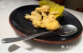 Salted Egg Stir-fried Crab