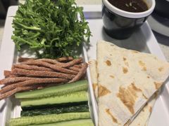 -巧克力渔家.小船海鲜胶东菜(三浴场店)