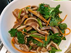 -每食每刻·皖北新民地锅鸡
