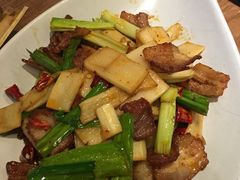 -云海肴·汽锅鸡·云南菜(天山百盛优客店)