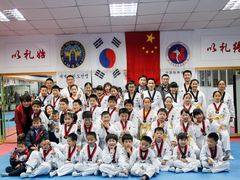 二期晋级合影-健成运动中心·体适能跆拳道少儿格斗体考跳绳