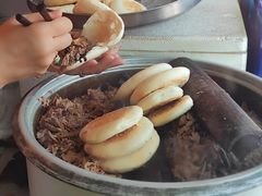 -烤鸭肉夹馍鸭汤店