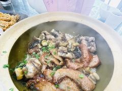 黄鳝叉烧双拼饭-红星光发煲仔饭(文海店)