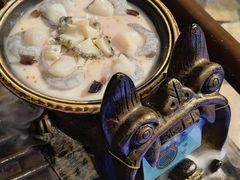 -老牌坊云南鱼豆花火锅(爱建店)