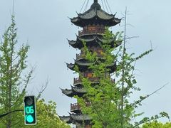 -龙华寺