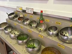 -毛辣果·贵州红酸汤牛肉火锅(西单店)