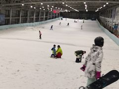 -乔波室内滑雪场