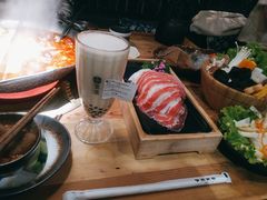 -湊湊火锅·茶憩(杭州湖滨银泰in77店)