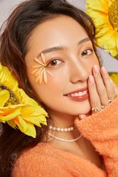 -onlygirl摄影美学馆高端定制(江滩店)