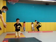 -玩胜青少儿体能(福田侨香中心)