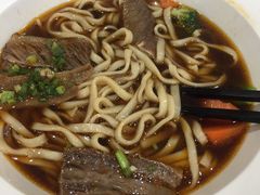 金牌红烧牛肉面-康师傅私房牛肉面(北京南站店)