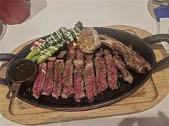 -斯普汇生蚝牛排馆(中骏世界城店)