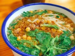 金牌杂酱面-胖胖板凳面